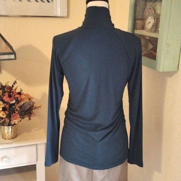 Per Se Turtleneck Top - Picture 5 of 8